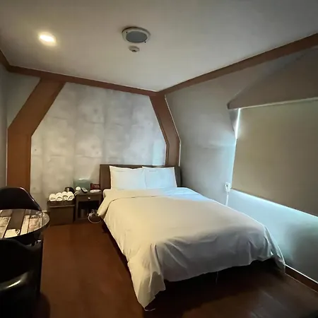 Gooreumseong Motel